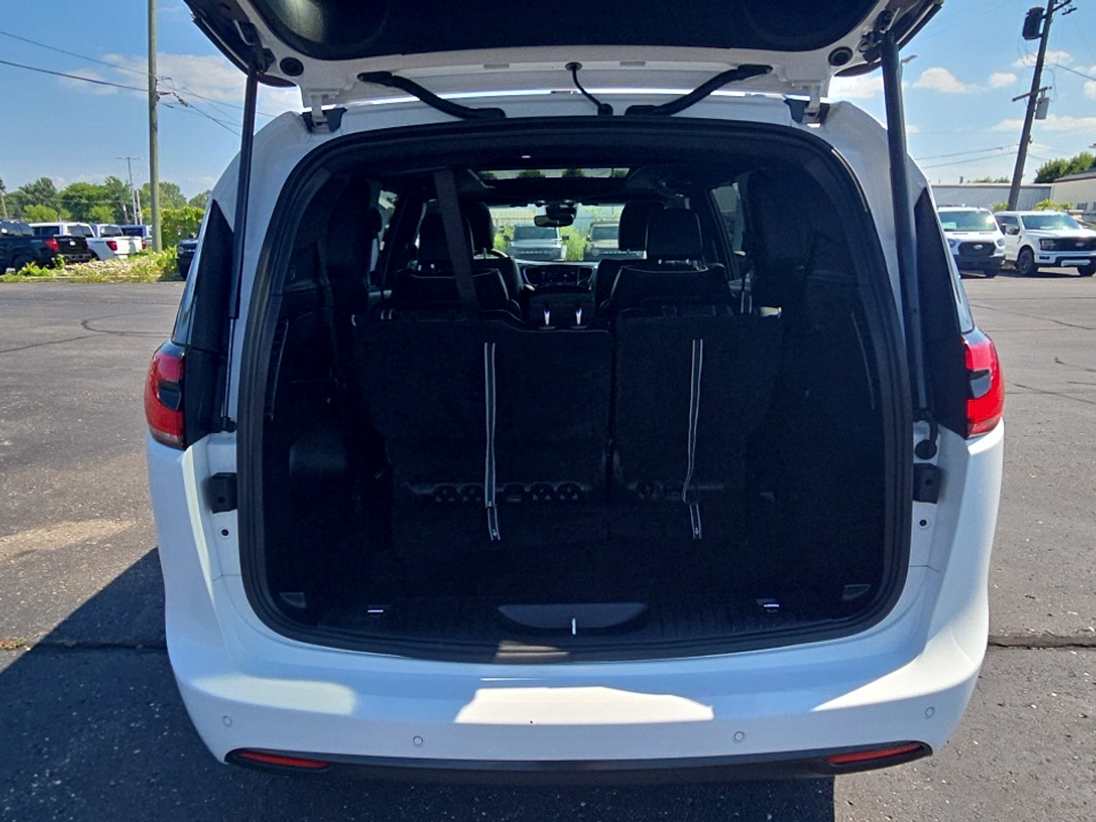 2025 Chrysler Pacifica Limited