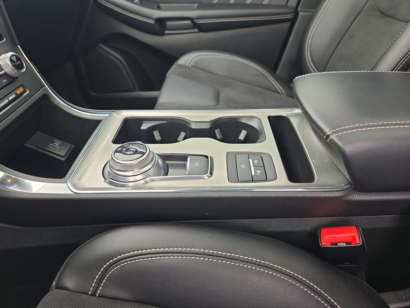 2024 Ford Edge ST