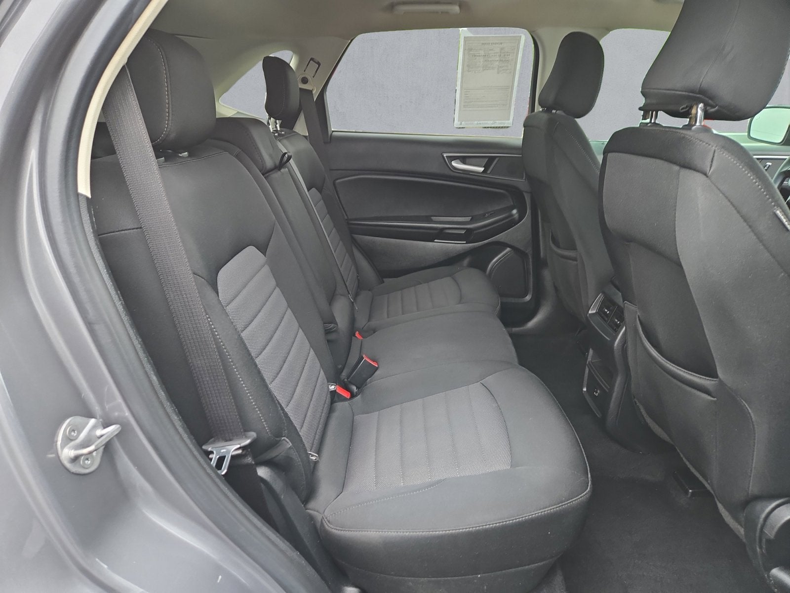 2022 Ford Edge SE