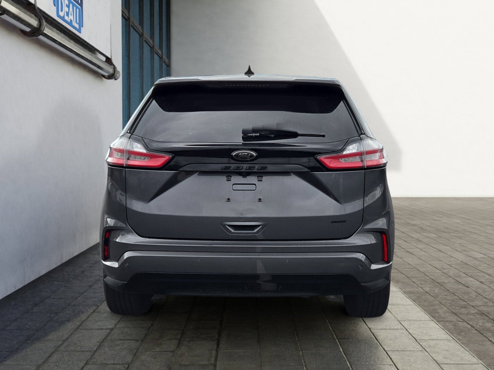2022 Ford Edge SE