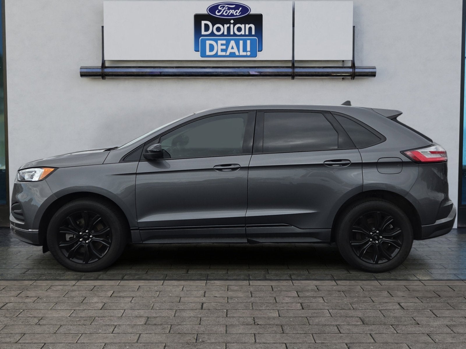 2022 Ford Edge SE