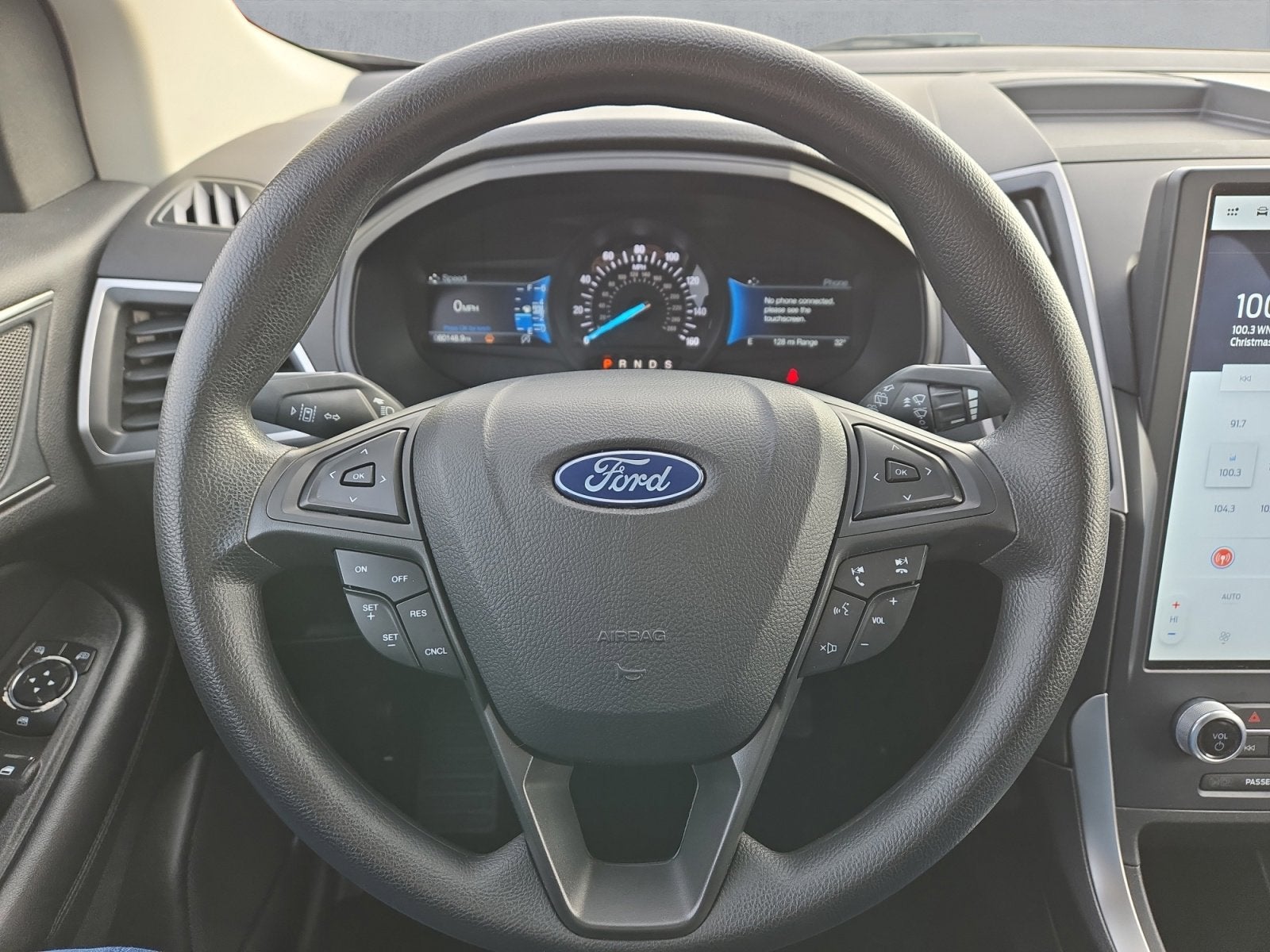 2023 Ford Edge SE