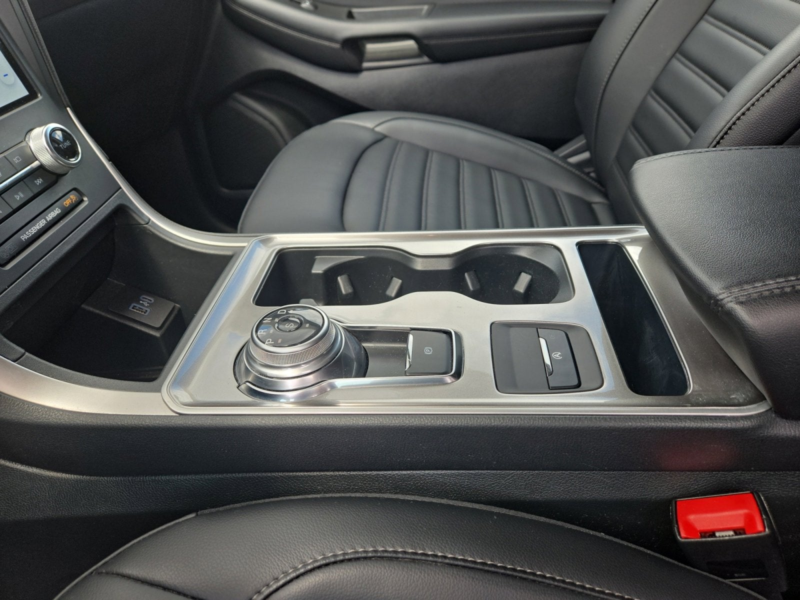 2024 Ford Edge STLINE