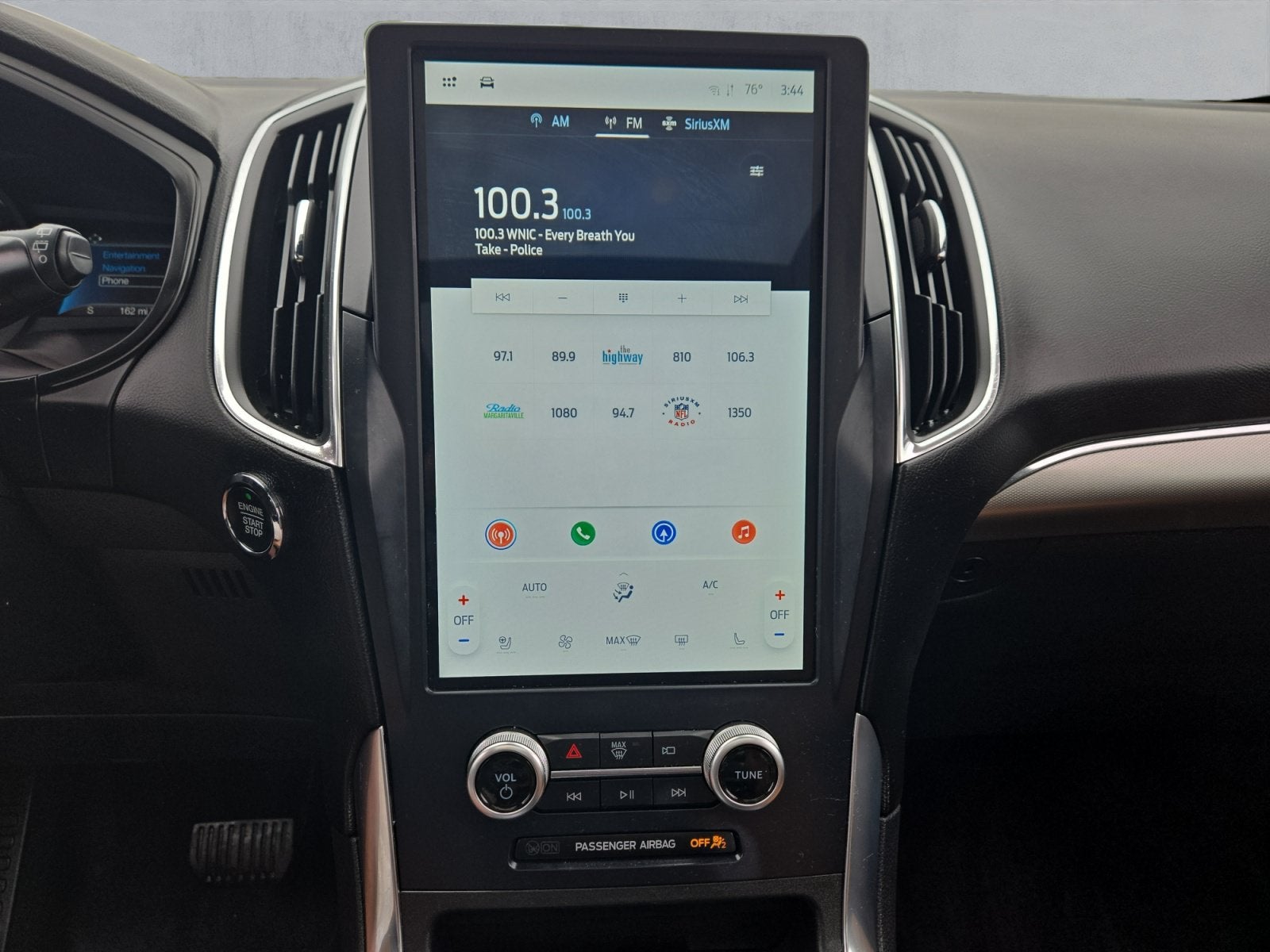 2024 Ford Edge Titanium