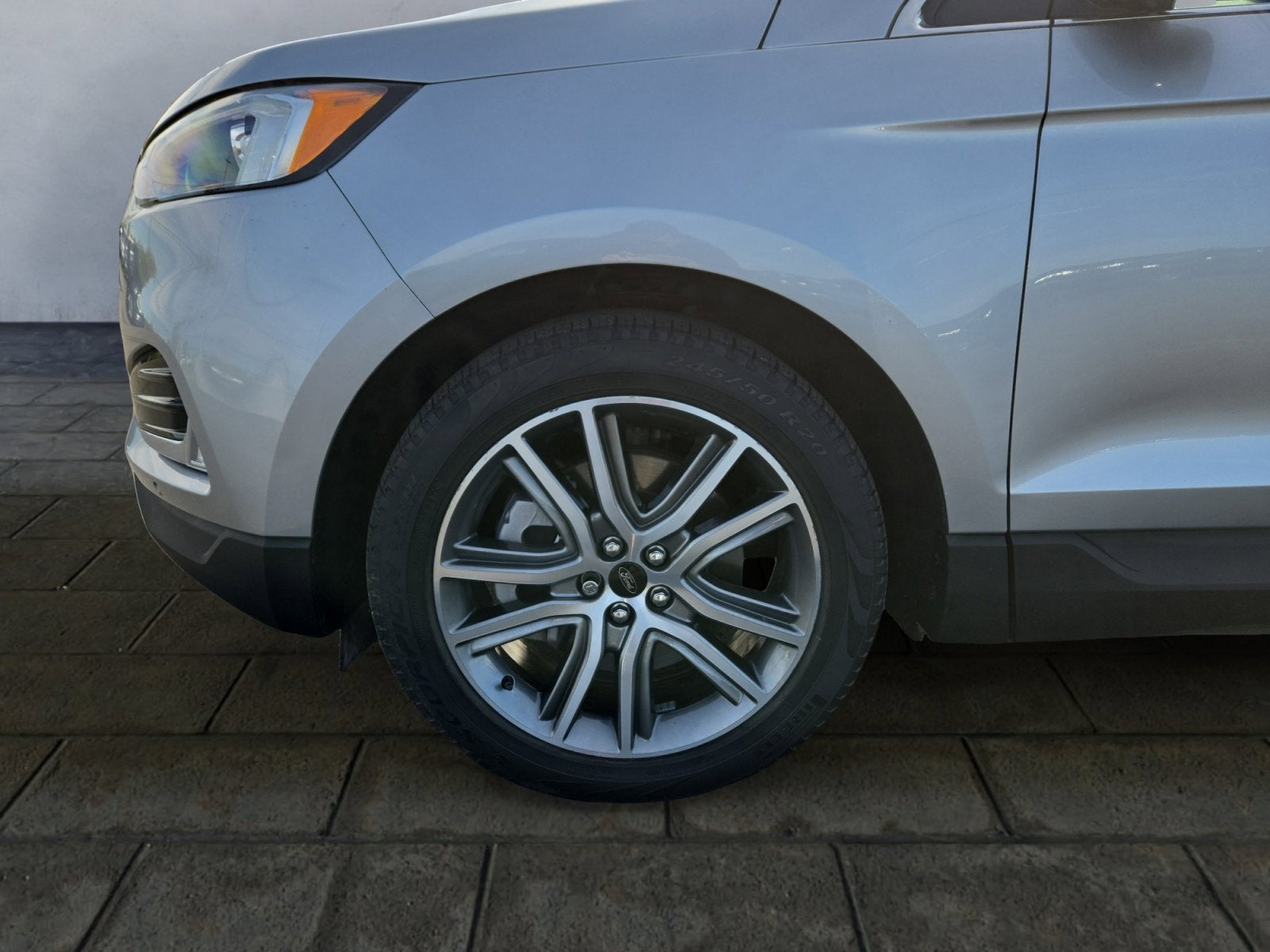 2023 Ford Edge Titanium
