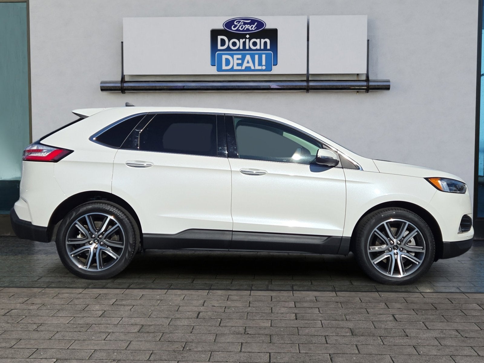 2024 Ford Edge Titanium