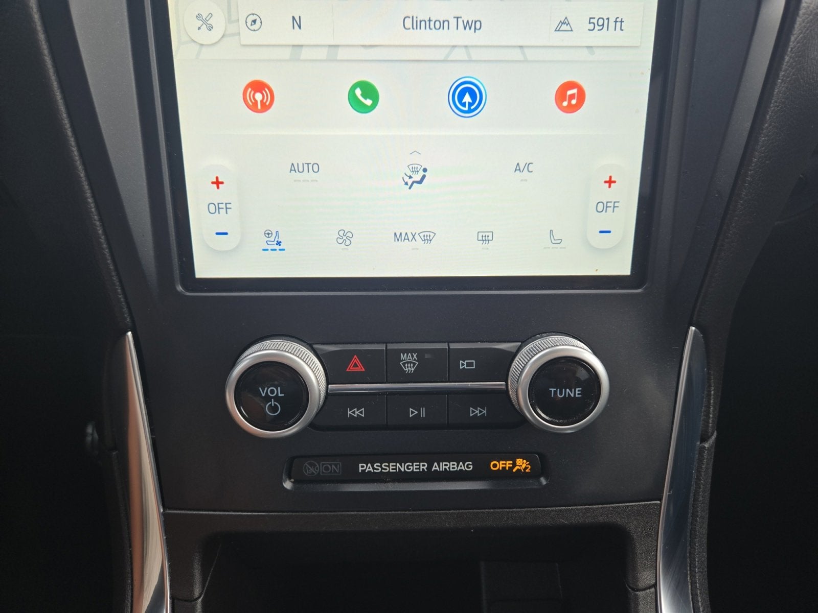 2023 Ford Edge Titanium