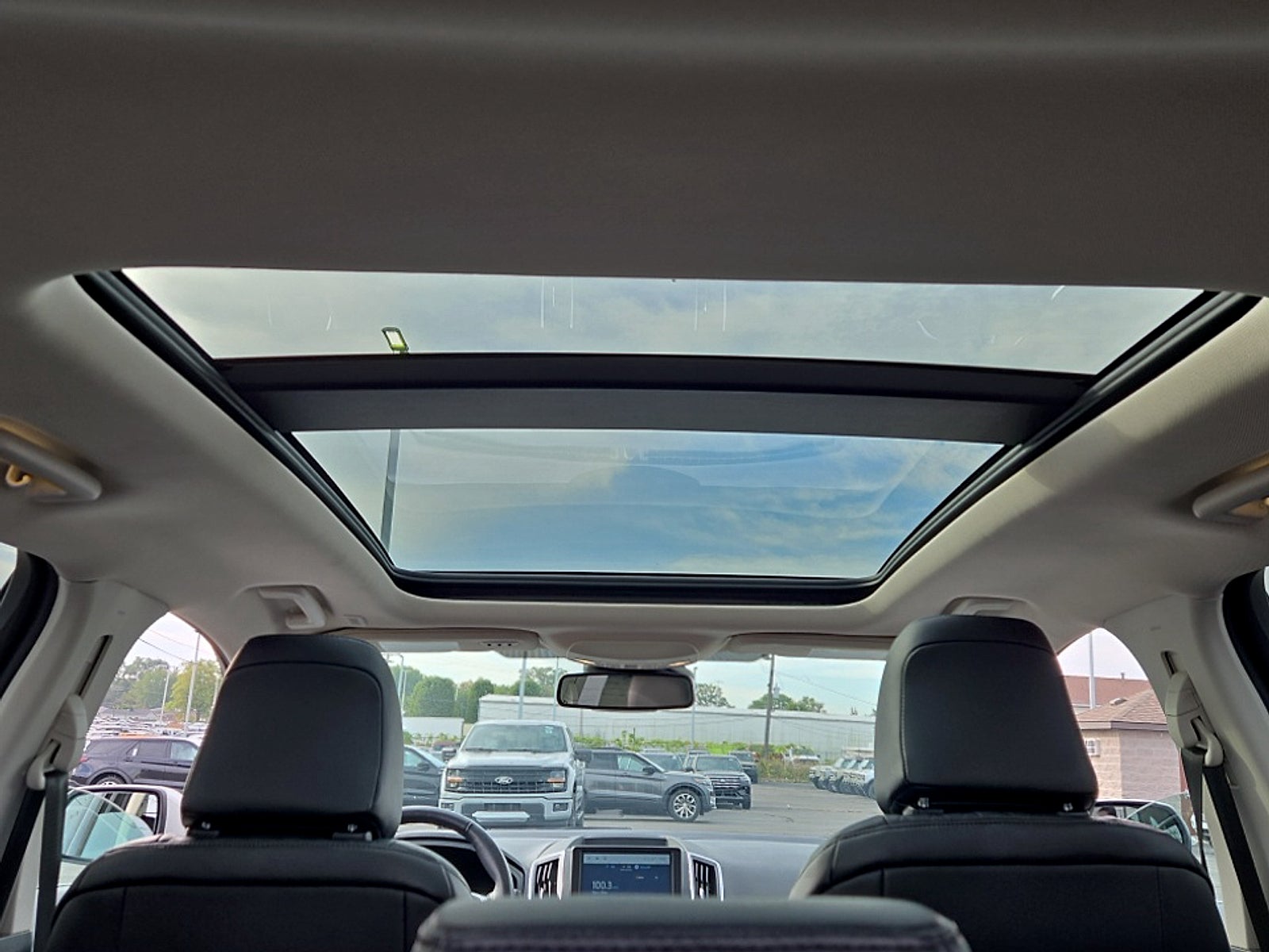 2024 Ford Edge Titanium