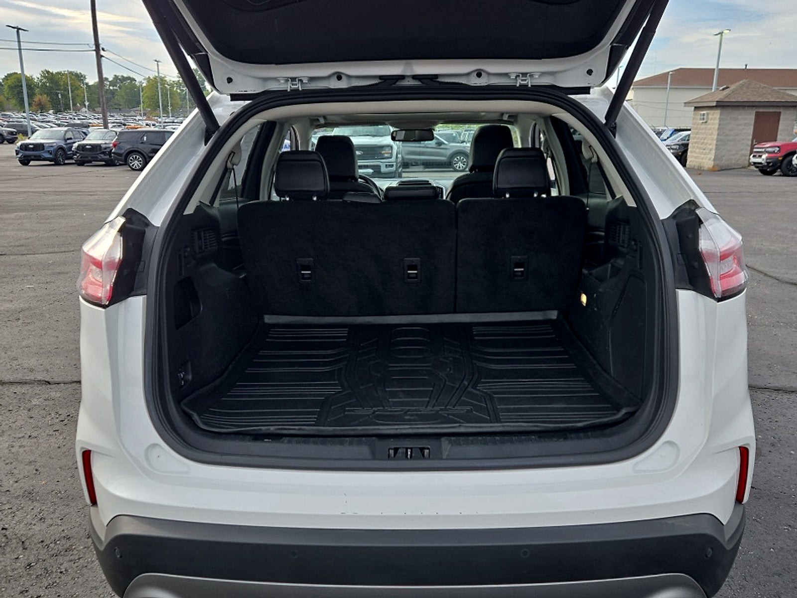 2024 Ford Edge Titanium