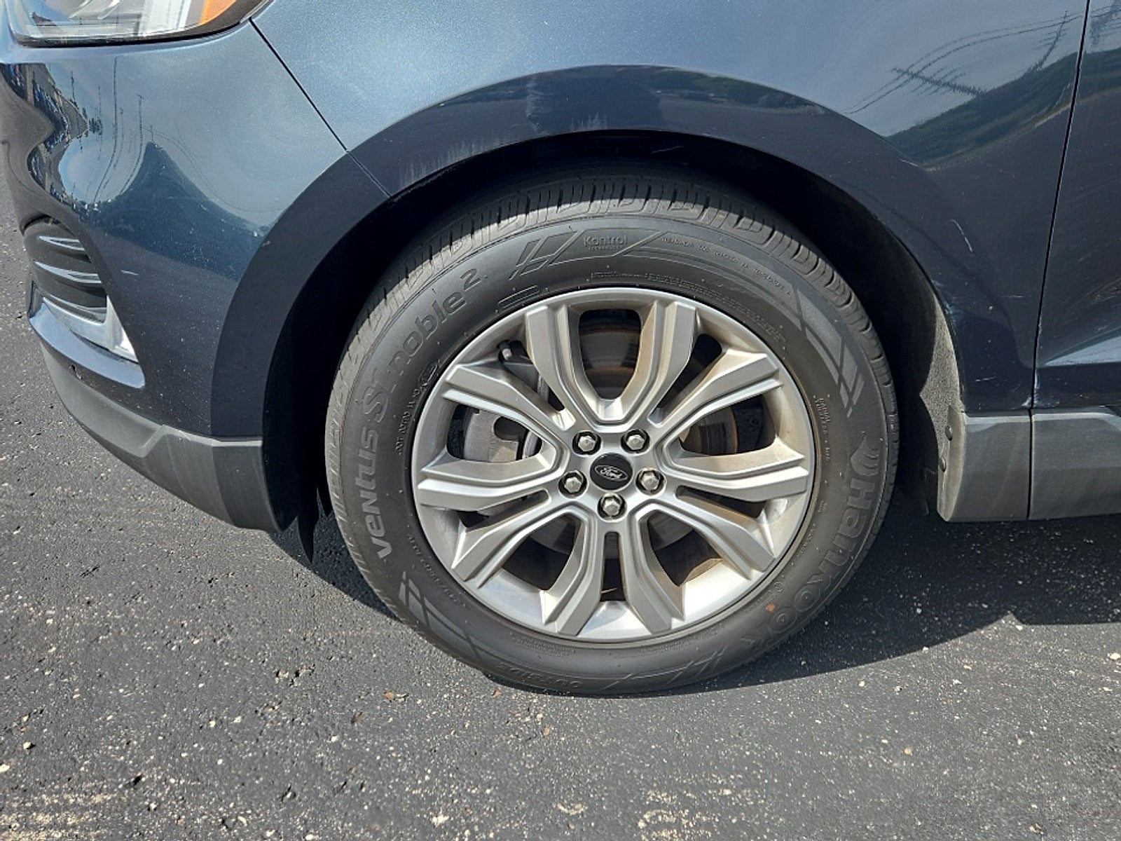 2023 Ford Edge Titanium