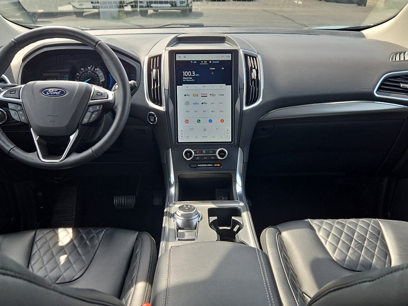 2023 Ford Edge Titanium