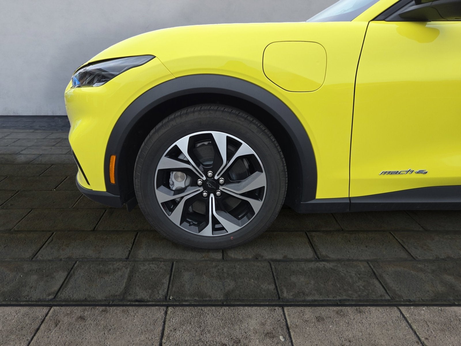 2025 Ford Mustang Mach-E Select