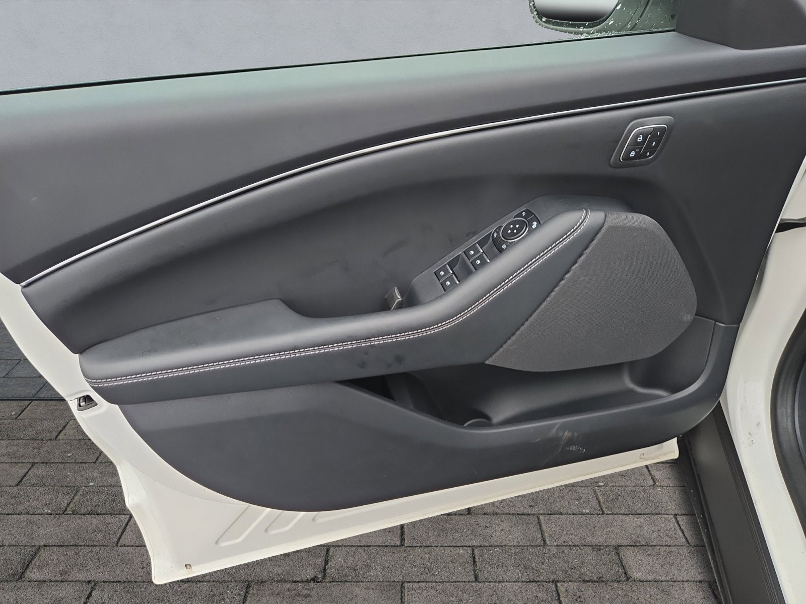 2024 Ford Mustang Mach-E Select