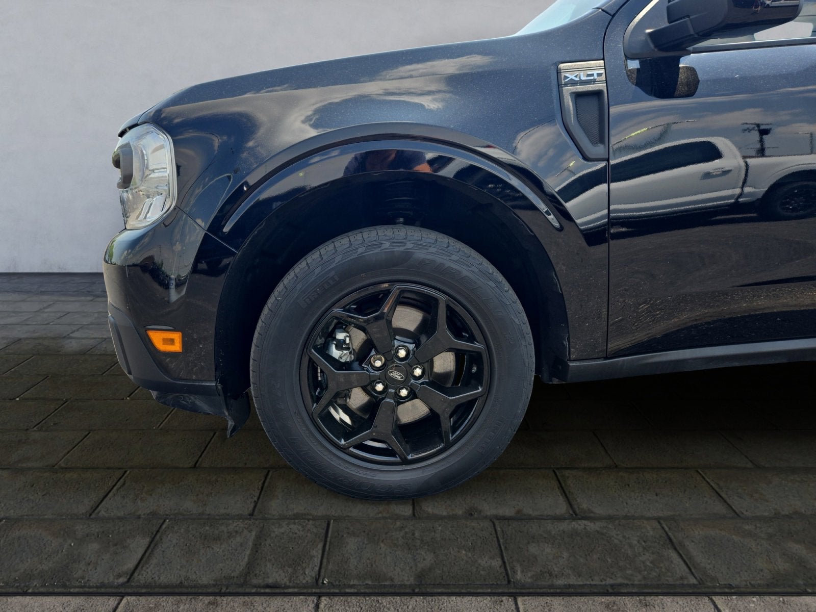 2023 Ford Maverick Base