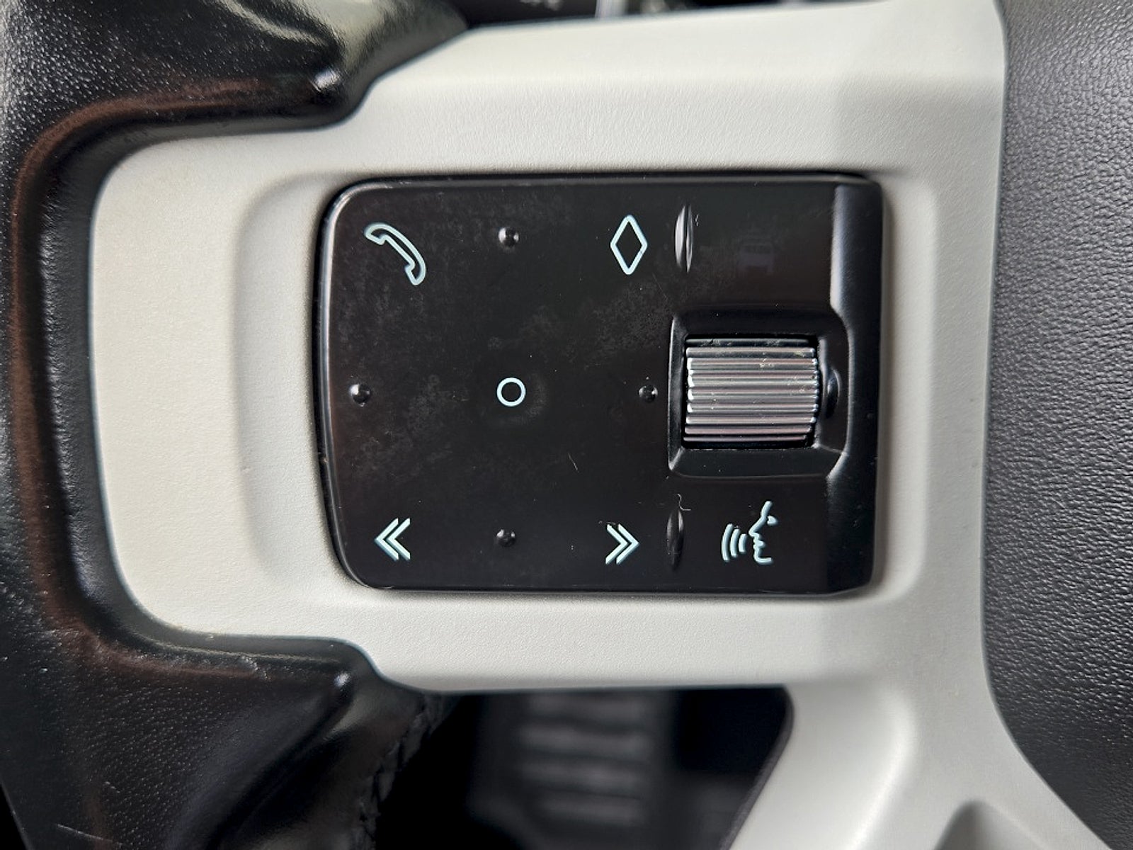 2020 Land Rover Defender 110 S