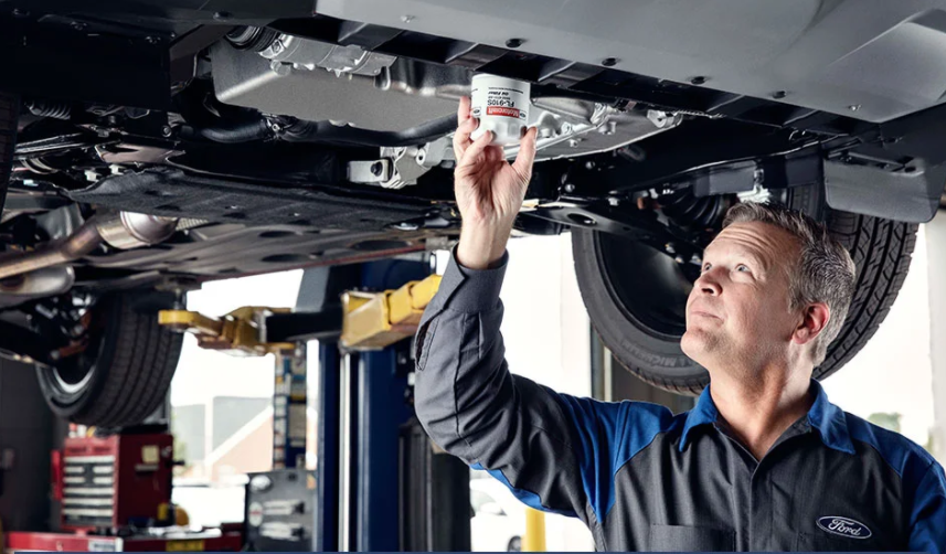 Oil Change in Clinton Tonwship, MI