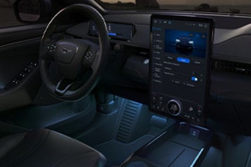360-Degree Camera view displayed on the vehicle's screen
